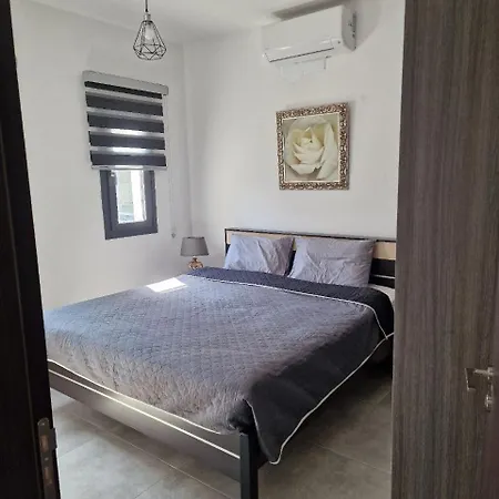 George Apartment's *